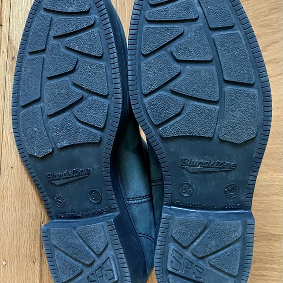 Blundstone Rustic Black Dress Boot - Picture 5 of 5